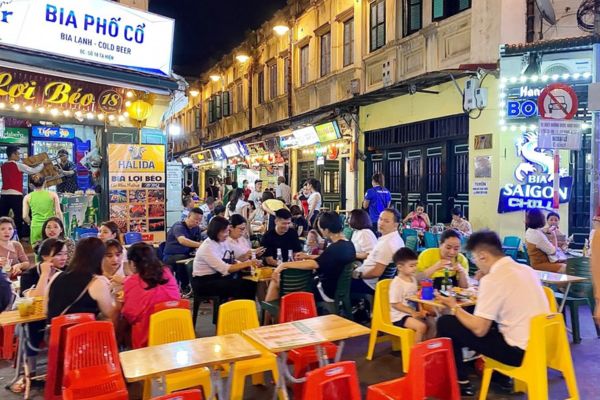 Bia Hoi The Ultimate Guide to Hanoi's Fresh Beer Culture